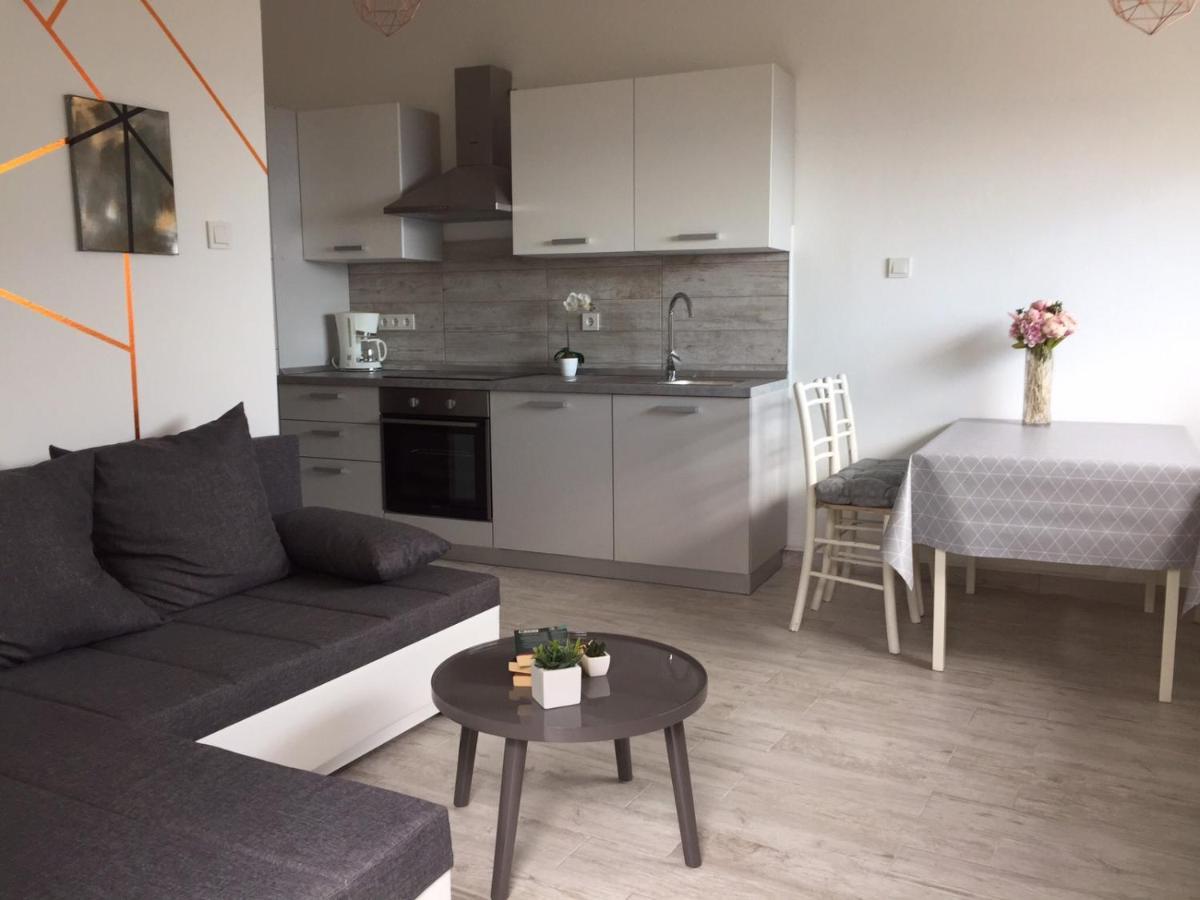 Apartments Novum Novi Vinodolski Zewnętrze zdjęcie
