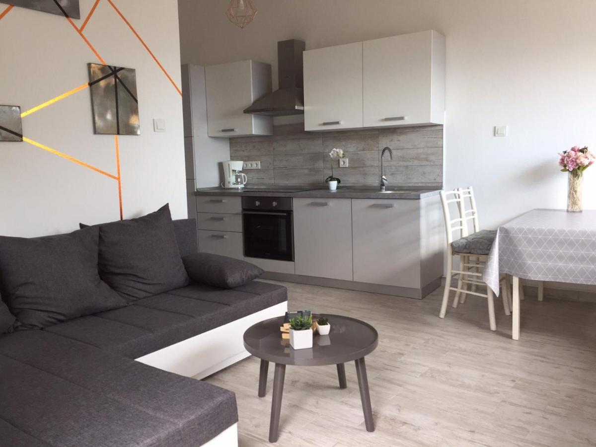 Apartments Novum Novi Vinodolski Zewnętrze zdjęcie